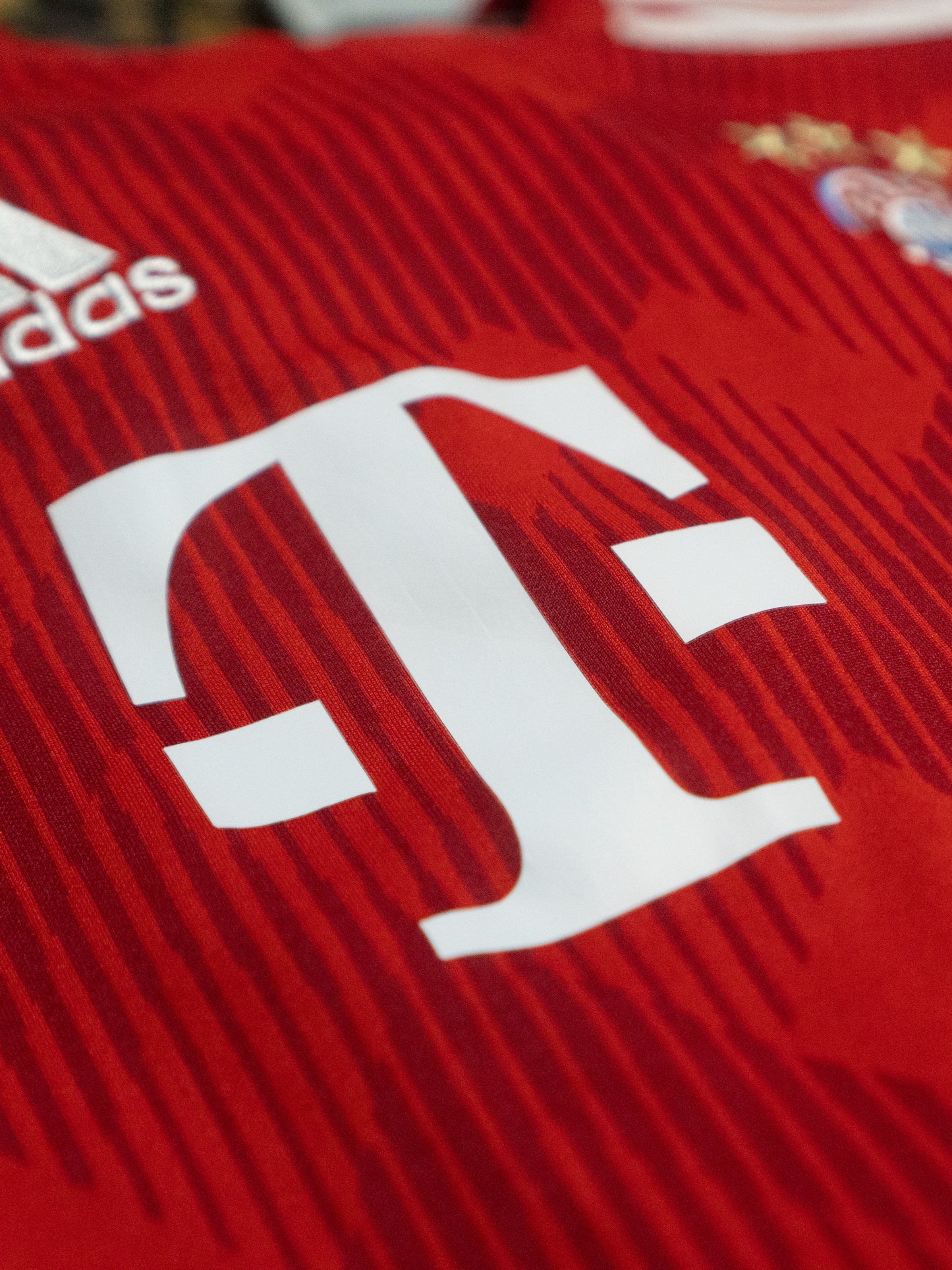 Bayern München Home Trikot 2018/19 #11 James (S)