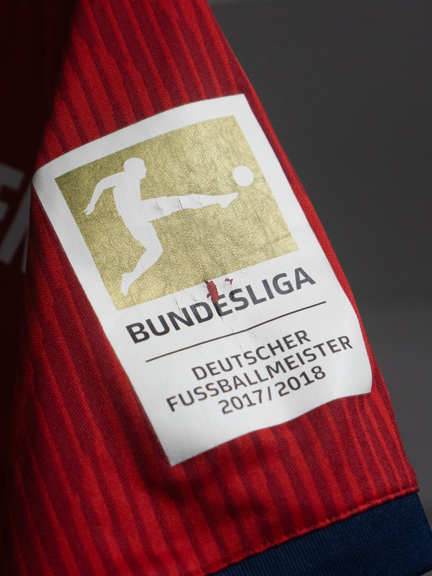Bayern München Home Trikot 2018/19 #11 James (S)